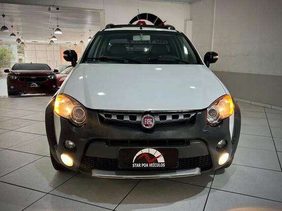 FIAT STRADA 1.8 MPI ADVENTURE CE 16V FLEX 2P MANUAL FIAT STRADA 1.8 MPI ADVENTURE CE 16V FLEX 2P MANUAL